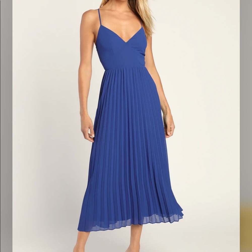 Lulu's Blue Pleated Midi Dress